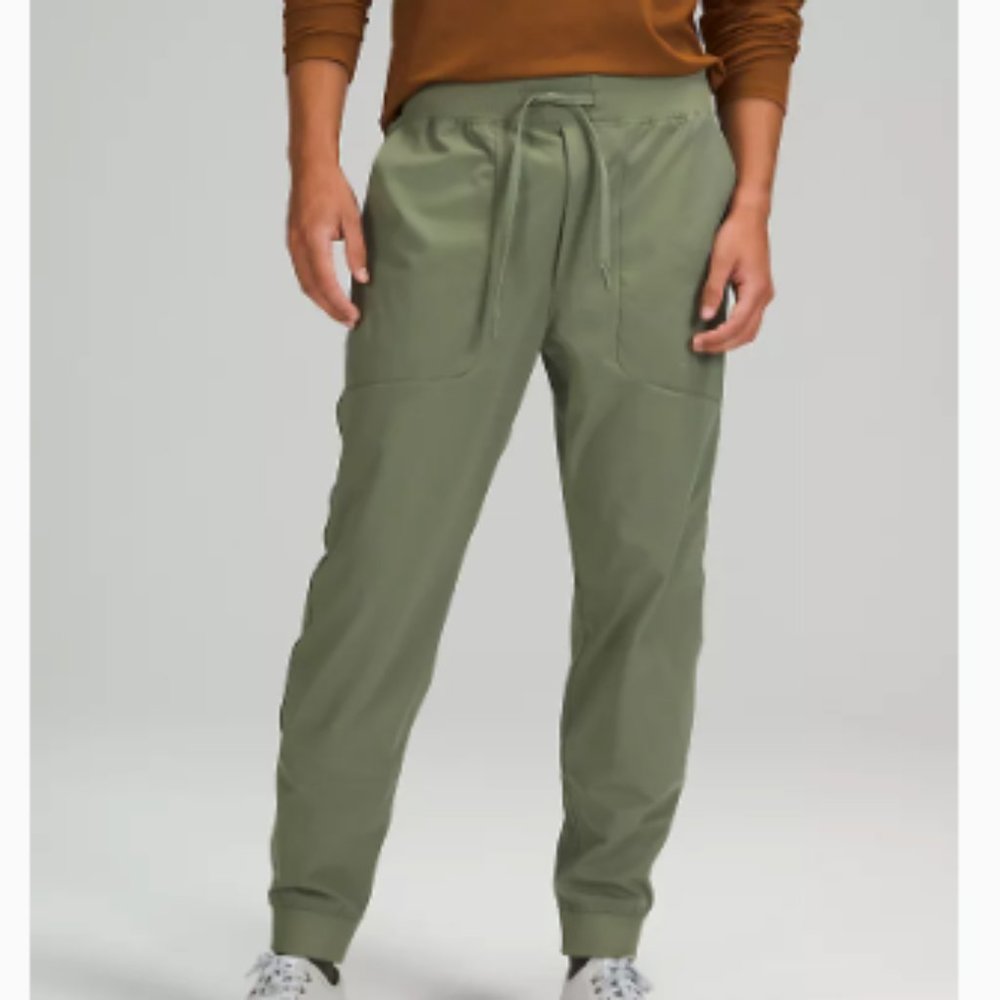 ๐ NWOT lululemon lab jogger - Picture 1 of 7